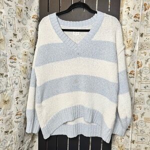 Hippie Rose V-Neck Sweater - Light Blue and Cream